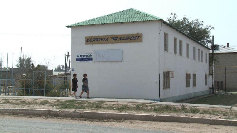 В атырауские села пенсию доставляют на такси