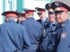 Универсальные полицейские Казахстана не будут носить китель и фуражку