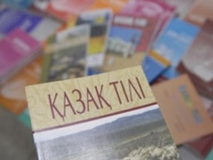 В казахстанских школах сократили количество уроков казахского и русского языка