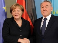 Назарбаев поздравил Меркель с победой на парламентских выборах
