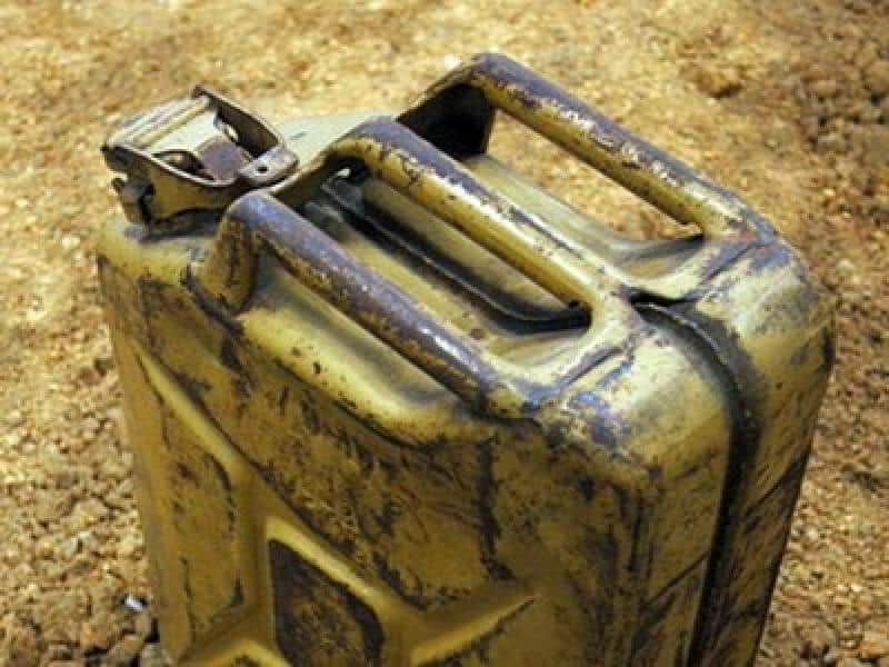В Актобе раскрыта кража 7 тонн дизтоплива