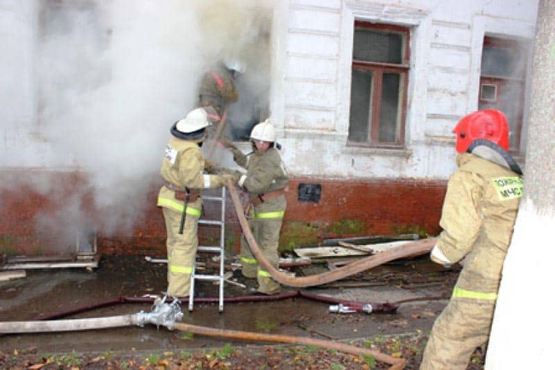 В Атырау при пожаре погиб человек