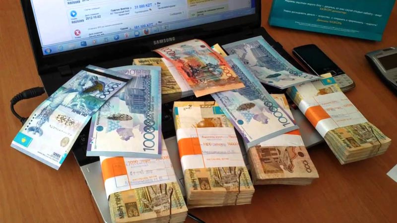 В ЗКО чаще стали подделывать тенге