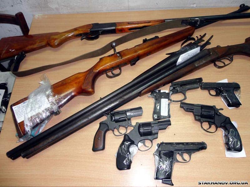 В Уральске за два месяца сдали 236 единиц огнестрельного оружия