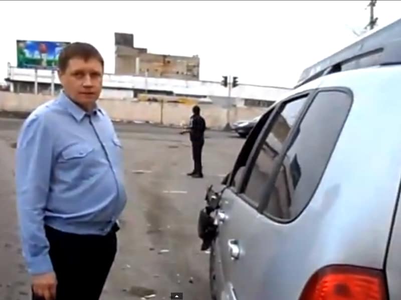 Интернет взорвало видео пьяного петропавловского полицейского (видео)