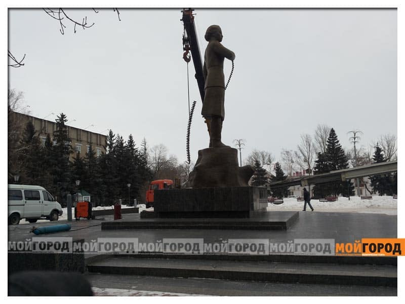 День молодежи пройдет на площади Маншук Маметовой