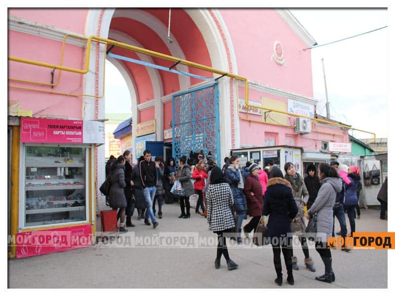 Узбеков с центрального рынка Актобе выдворили из страны