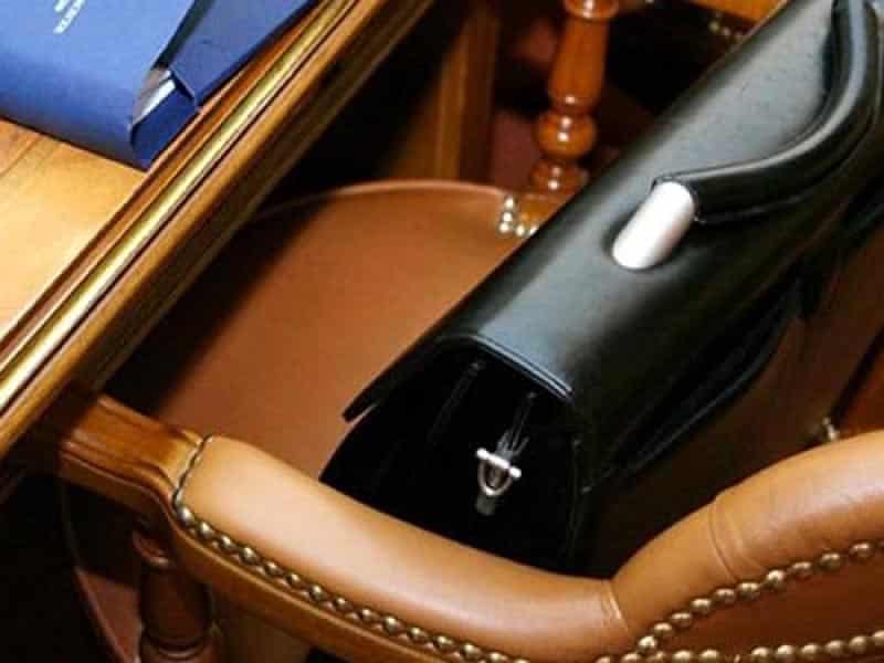 Атырау. Депутата гормаслихата ИСМАГУЛОВА лишили полномочий