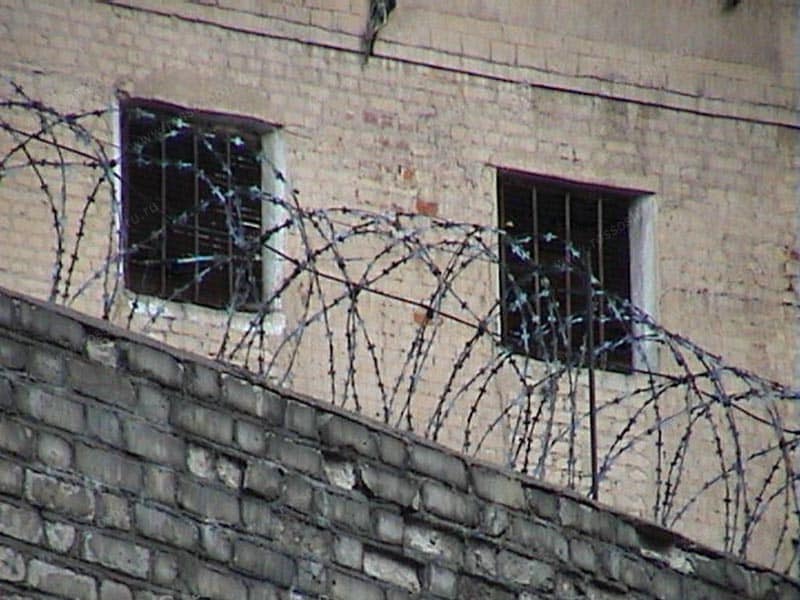 В Актобе экс-начальника колонии приговорили к 5 годам лишения свободы