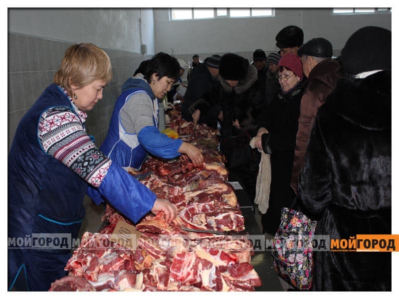 В Уральске на ярмарке продавали мясо по 800 тенге за килограмм (ФОТО, ВИДЕО)