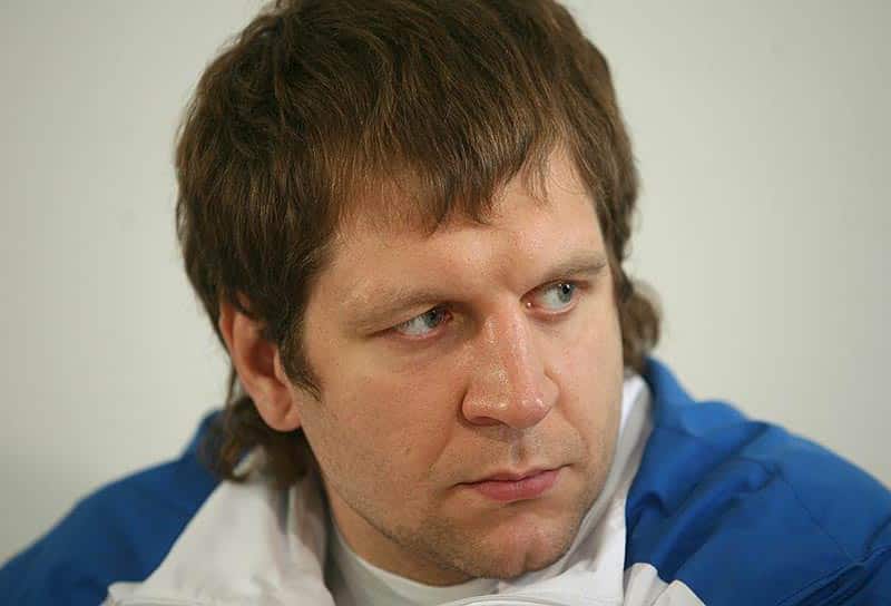 Александра Емельяненко объявили в розыск по обвинению в изнасиловании