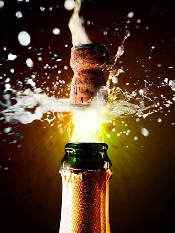 Крупную партию шампанского задержали на казахстанско-российской границе
