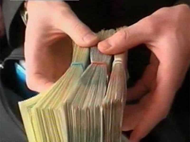 В Актобе начальник колонии-поселения подозревается во взяточничестве
