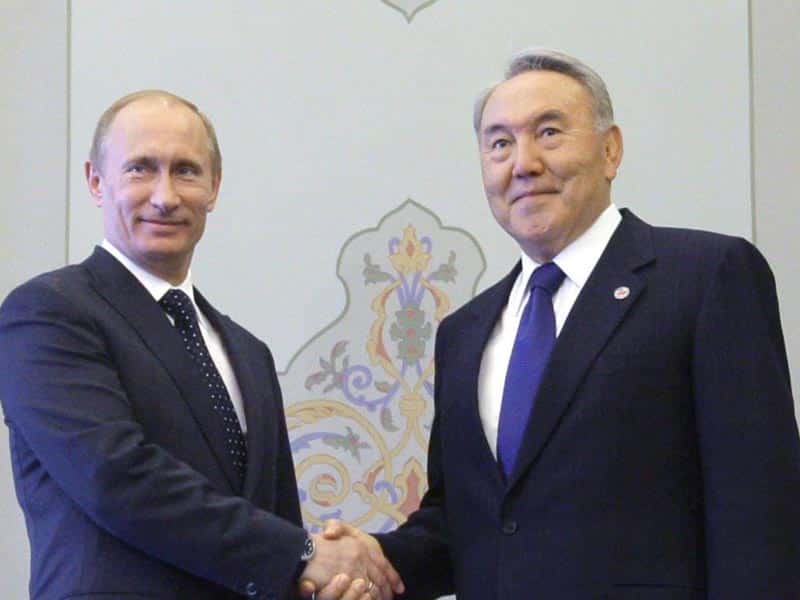 Назарбаев прибыл в Атырау для участия в XI Форуме межрегионального сотрудничества