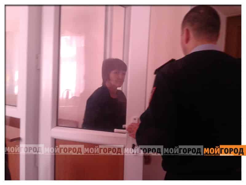 В Уральске женщина вытолкнула свою собутыльницу со второго этажа