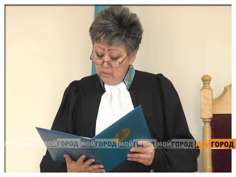 В Уральске осудили вымогателей, представлявшихся полицейскими