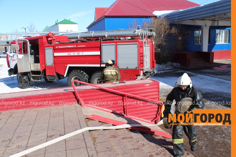 В Уральске из-за пожара эвакуировали пассажиров автовокзала