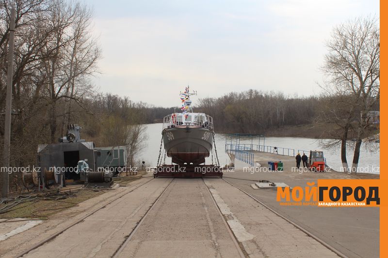 250-тонный корабль спустят на воду в Уральске