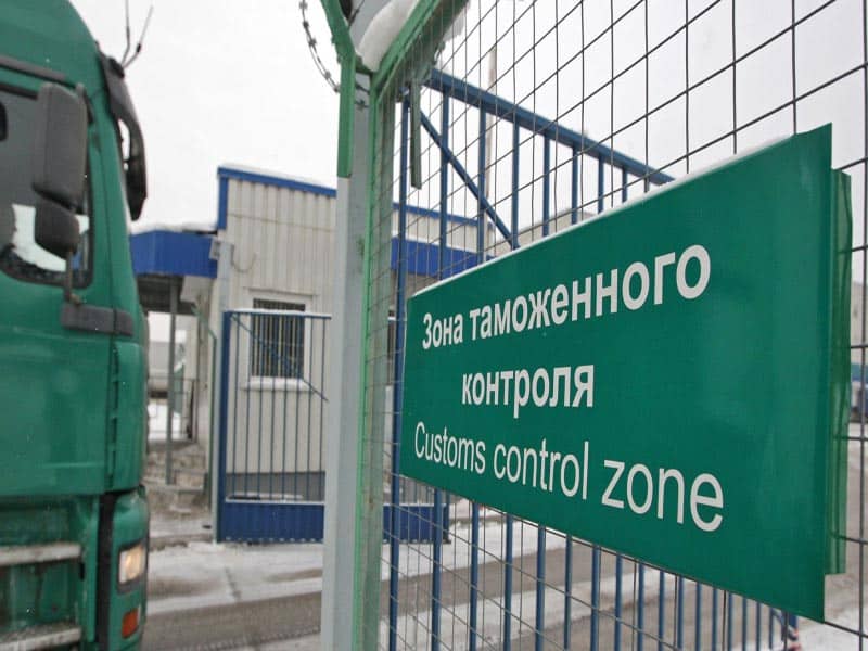 Правила ввоза и вывоза товаров в связи с вступлением Казахстана в ВТО разъяснили уральским предпринимателям