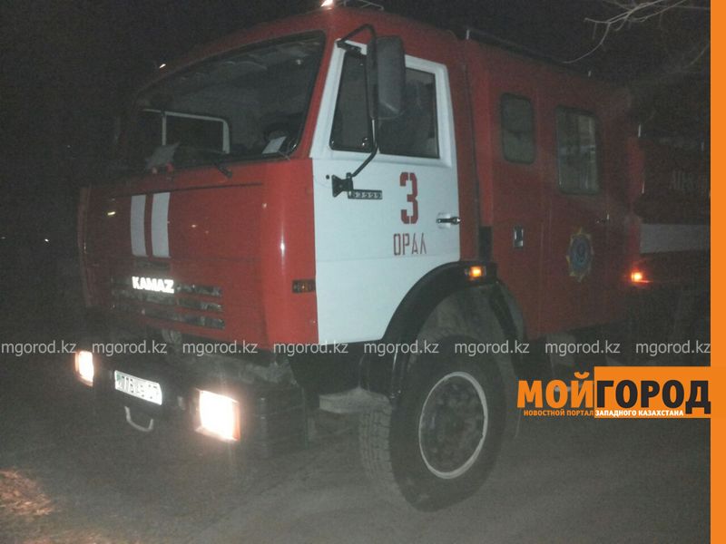 В ЗКО горел 6-квартирный дом