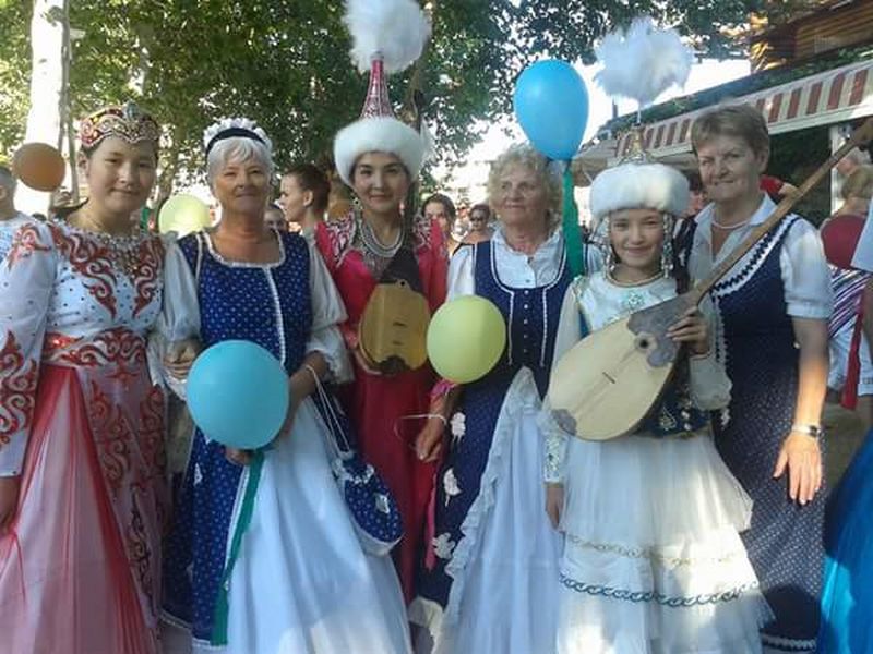 Гран-при международного фестиваля в Венгрии завоевали две солистки из ЗКО