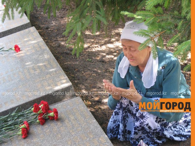 Жительница Уральска нашла на Украине могилу отца, погибшего в ВОВ (фото, видео)