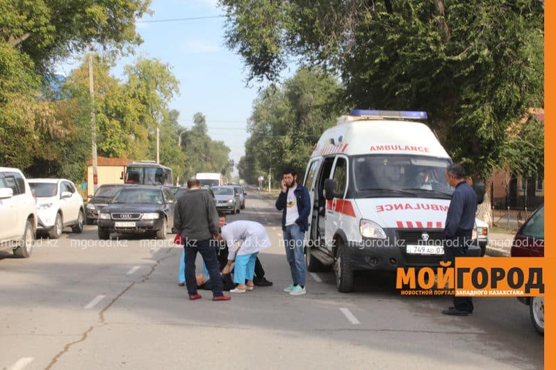 Пешехода сбили на улице Курмангазы в Уральске