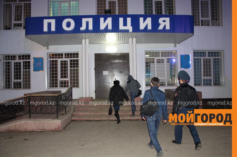 За приставание к прохожим в Уральске задержали 14 человек