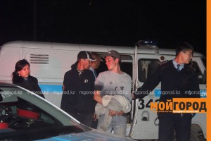 Застрявший в окне магазина в Уральске воришка ранее был судим