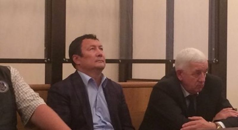 Экс-аким Костаная признался в совершенном должностном преступлении