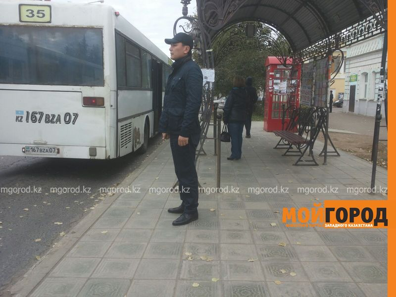 Качество пассажирских перевозок на общественном транспорте проверил аким Уральска