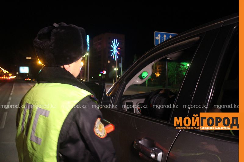 Водители на служебных авто нарушают ПДД в Уральске