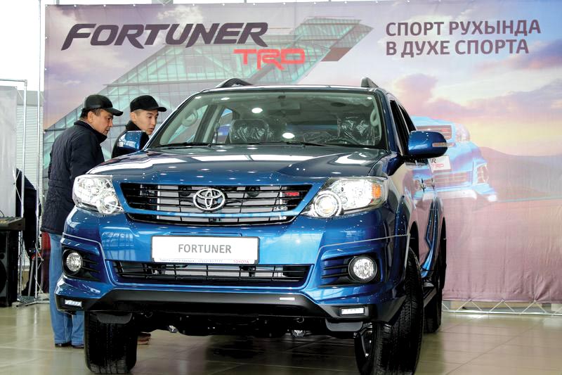 Обновленные Toyota Fortuner и Hilux представили в Уральске