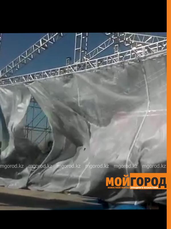 День города в Аксае отмечают, несмотря на штормовой ветер