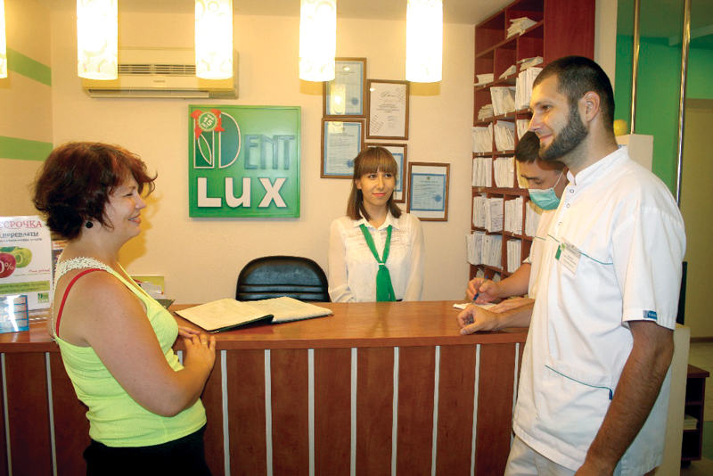 Клиника Dent–Lux: «Мы гарантируем качество»