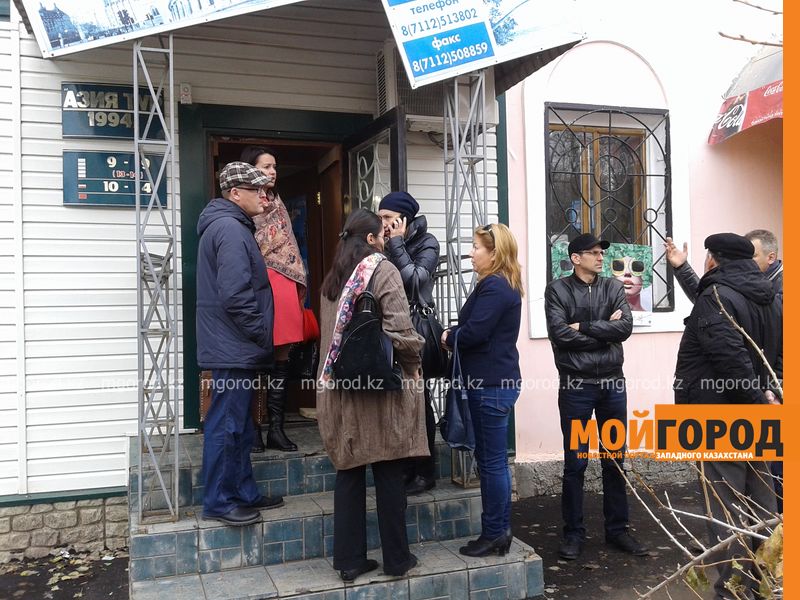 Школьников из Уральска хотели отправить на экскурсию в Казань на автобусе с неисправными тормозами