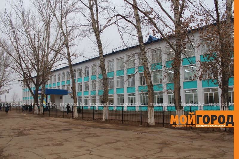 Из школы Уральска госпитализировали семь детей