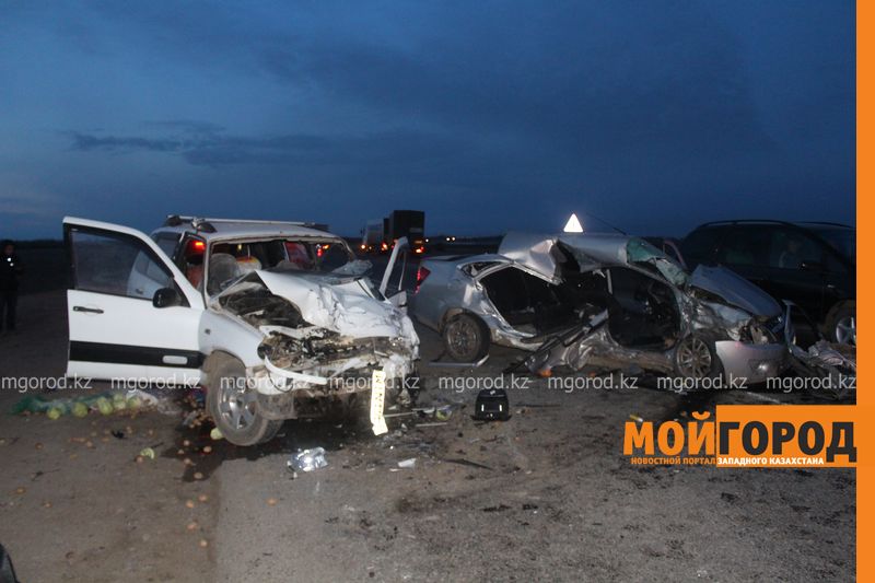 Два человека погибли в ДТП недалеко от Уральска