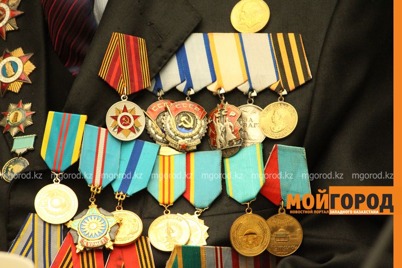 6 юбилейных медалей украли у пенсионера в ЗКО