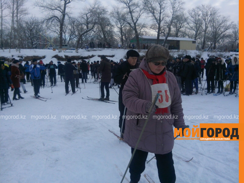 Около 500 уральцев приняли участие в массовом лыжном забеге