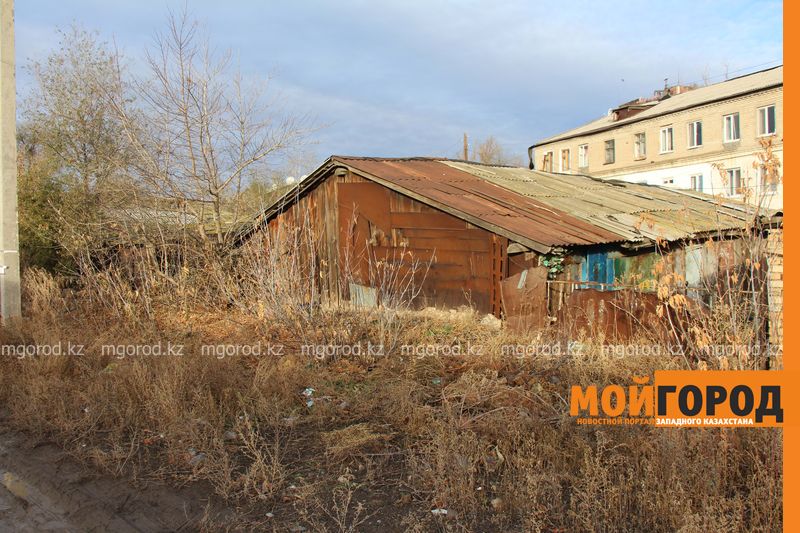 В Уральске осудили женщину, бросившую новорожденного сына за гаражами