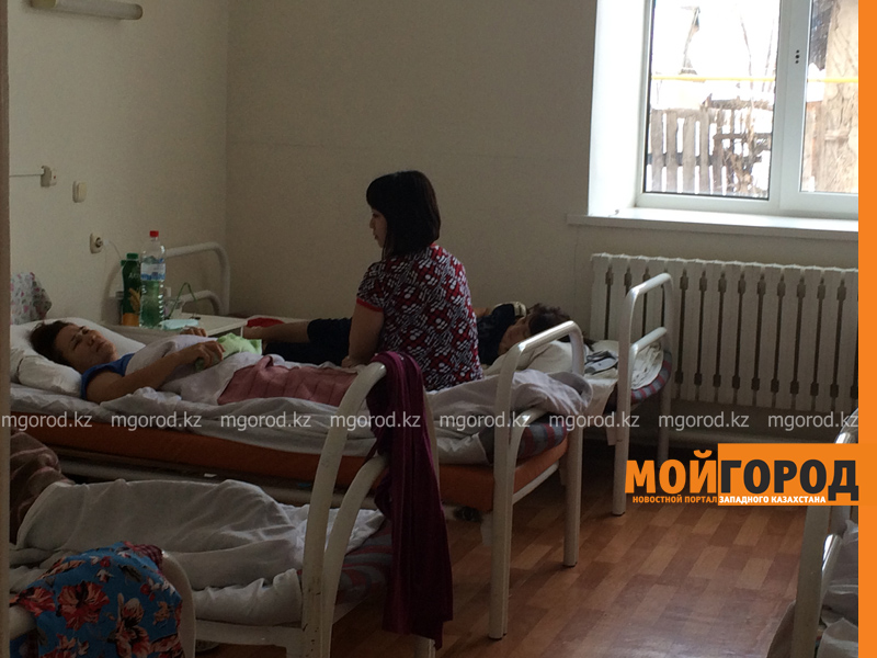 В ЗКО санитарка психдиспансера получила перелом позвоночника на рабочем месте