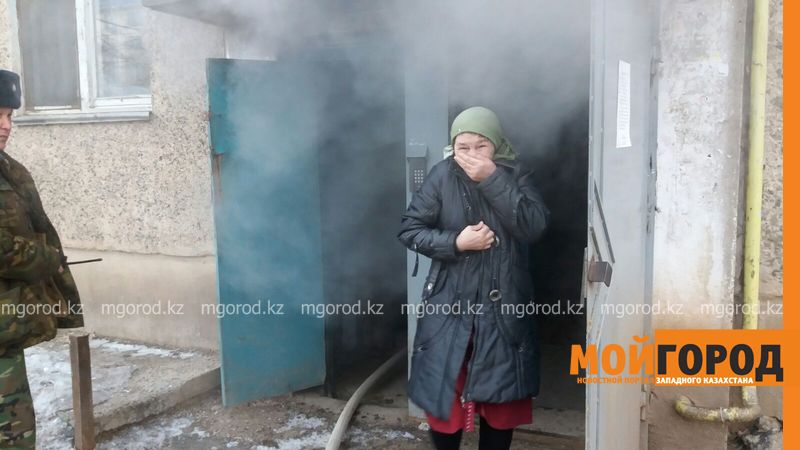 Из многоэтажного дома в Уральске эвакуировали жильцов