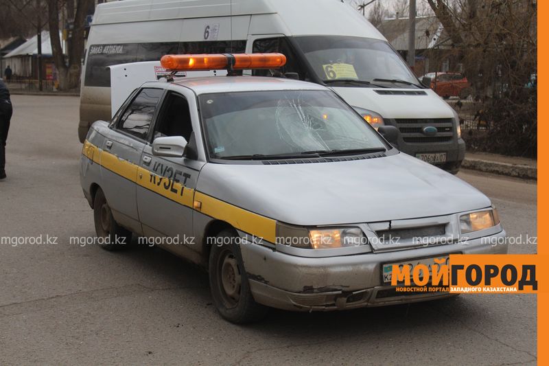 В Уральске автомобиль «Кузет» сбил человека