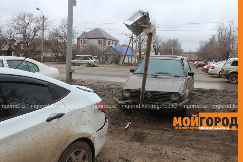 В Уральске мужчина умер за рулем автомобиля