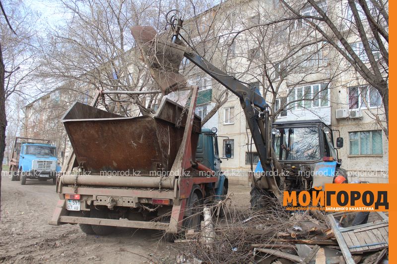 Более 40 млн тенге задолжали уральцы за вывоз мусора