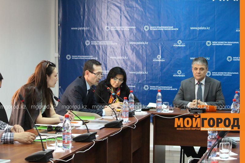Уральцев призвали принять участие в торгах на фондовой бирже