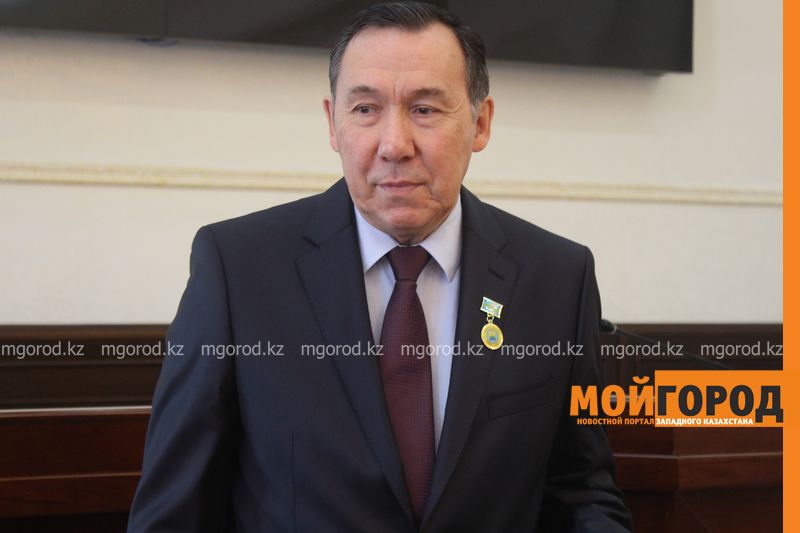 Валерий Джунусов и Вячеслав Валиев стали почетными гражданами Уральска