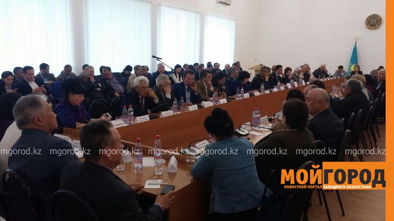 На общественном совете по земельному вопросу в Уральске журналисту стало плохо