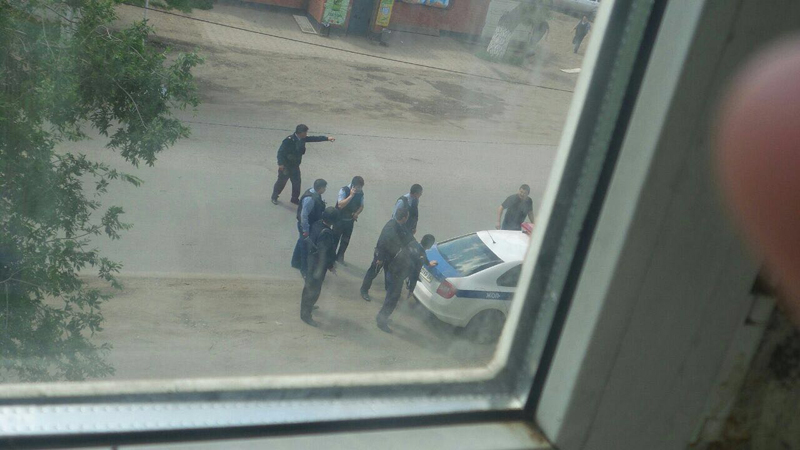 37-летний контрактник из ЗКО погиб при нападении на воинскую часть в Актобе